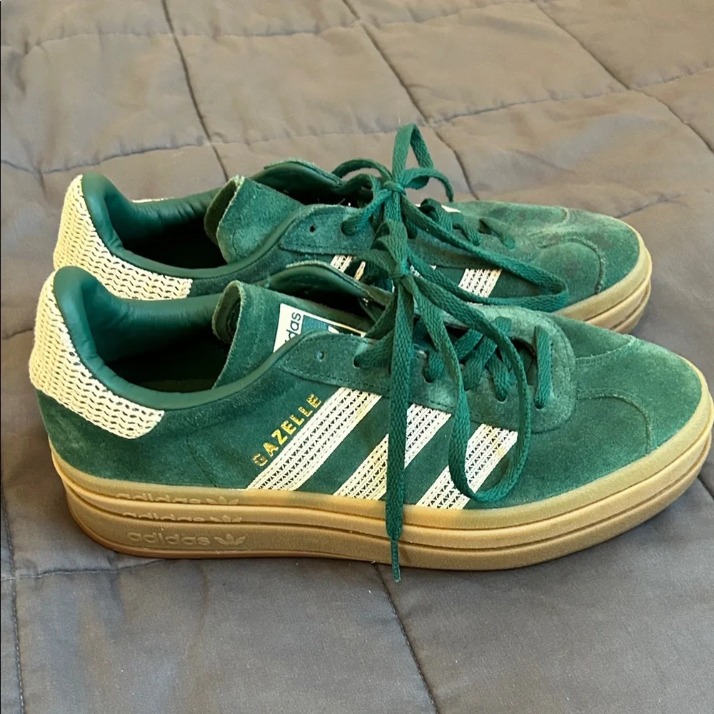 adidas Gazelle Athletic Shoes - Picture 3 of 5